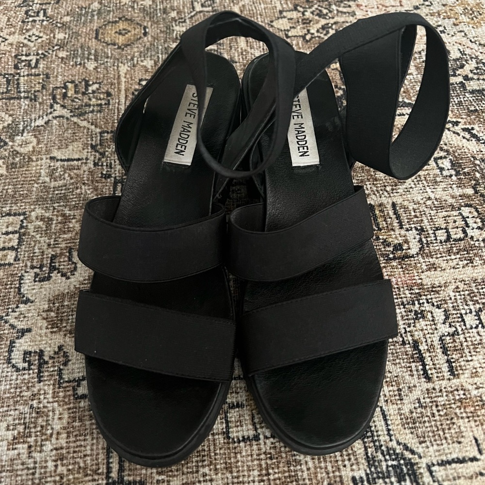 Steve Madden sandals